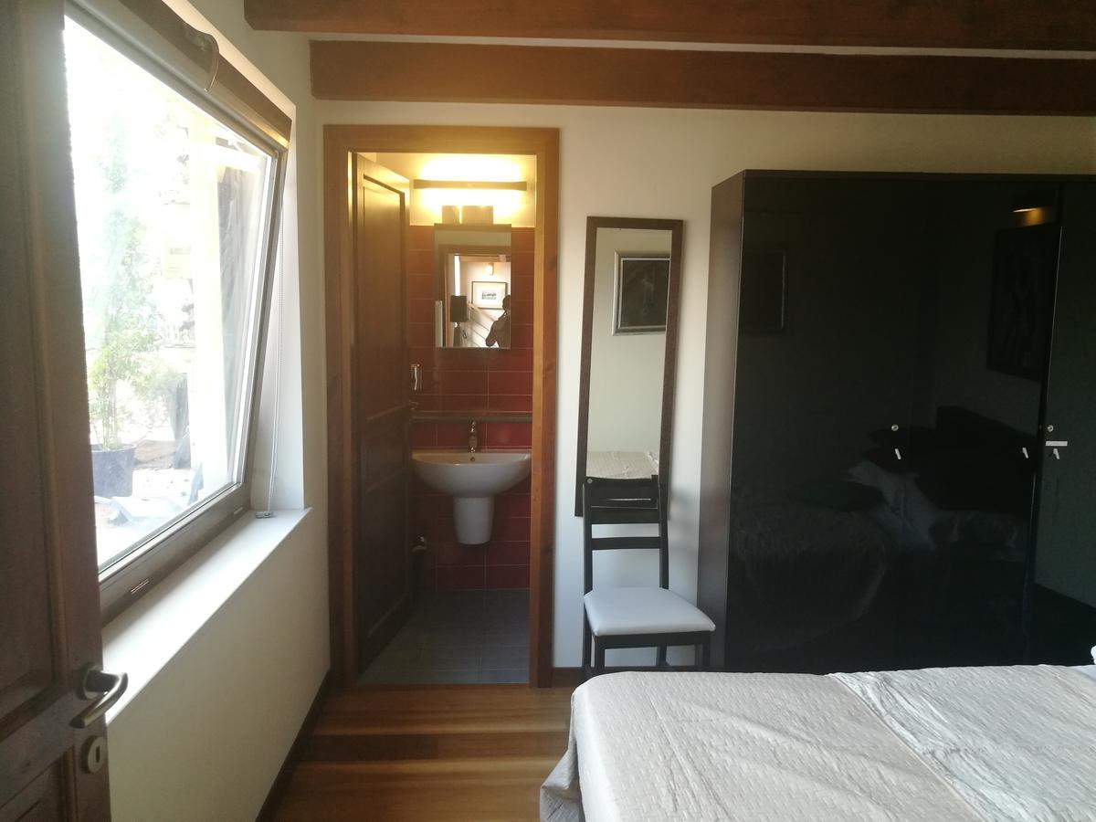 スルモナ Legacy Bed & Breakfast エクステリア 写真