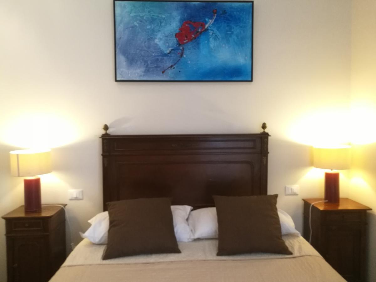 スルモナ Legacy Bed & Breakfast エクステリア 写真