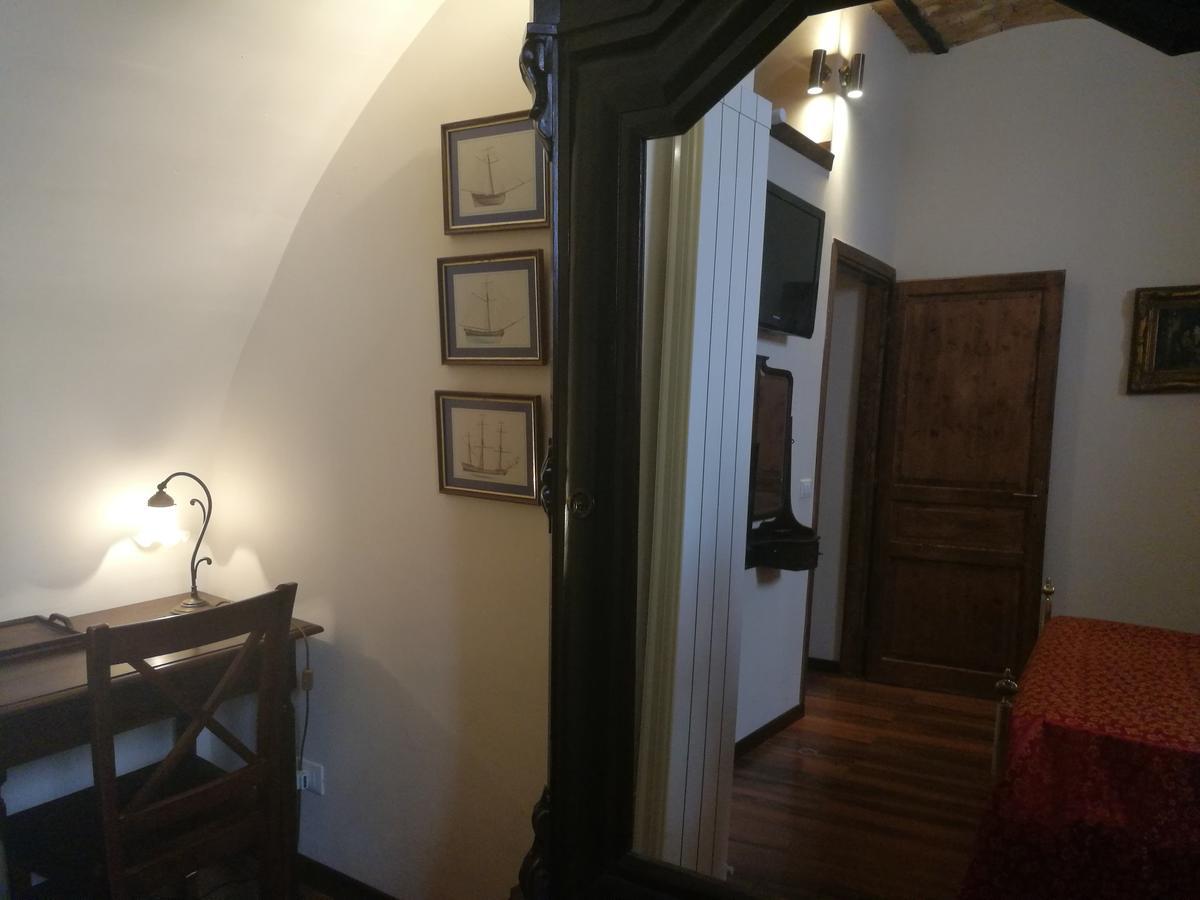 スルモナ Legacy Bed & Breakfast エクステリア 写真